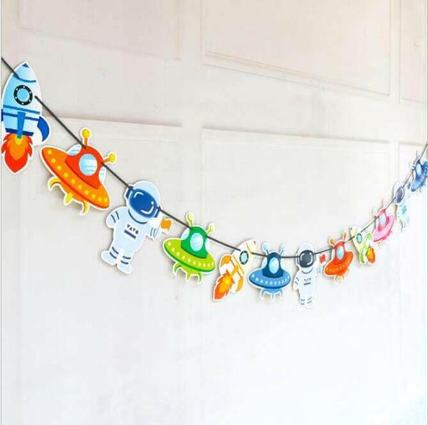 2M Astronaut Outer Space Ufo Paper Banner  |   Party Banners