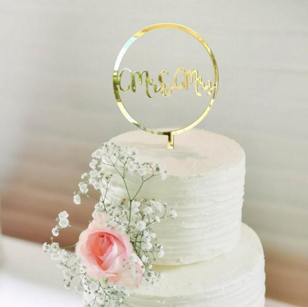 Acrylic Gold Mirror ‘Mr And Mrs’ Loop Cake Topper  |   Wedding