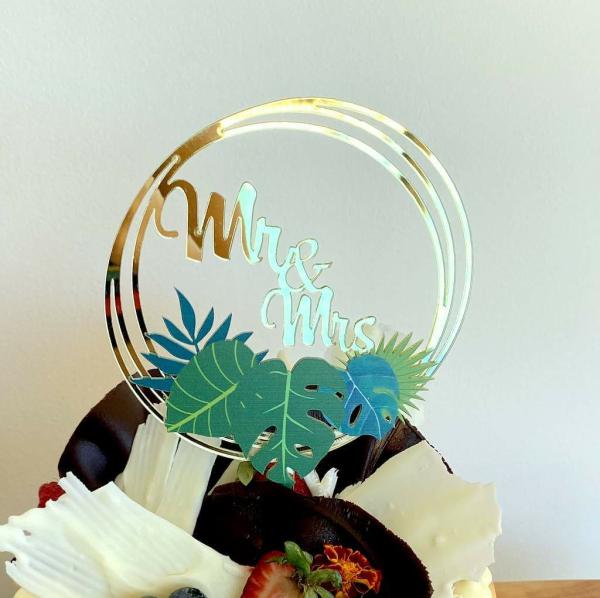 Acrylic Gold Mr And Mrs Tropical Leaf Loop Cake Topper  |   Wedding